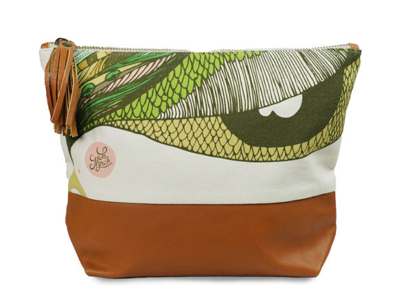 Essential Pouch GreenEye